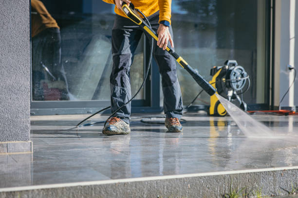 Best Window and Screen Pressure Cleaning in Legend Lake, WI
